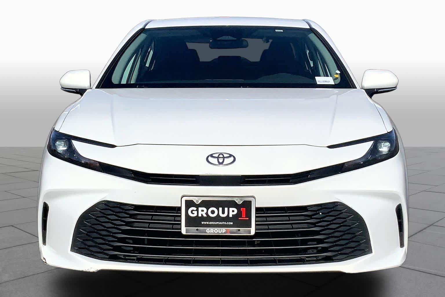 Used 2025 Toyota Camry LE FWD image 4