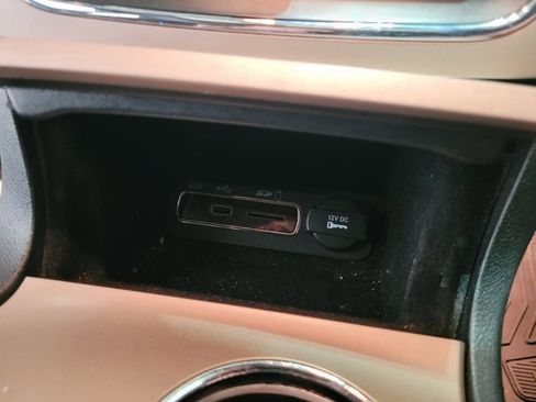 Used 2015 Jeep Grand Cherokee Limited image 40