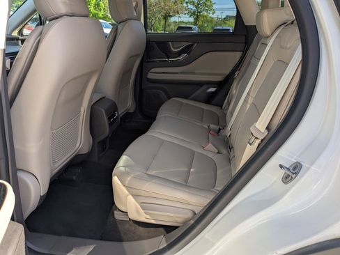 Used 2022 Lincoln Corsair FWD image 19