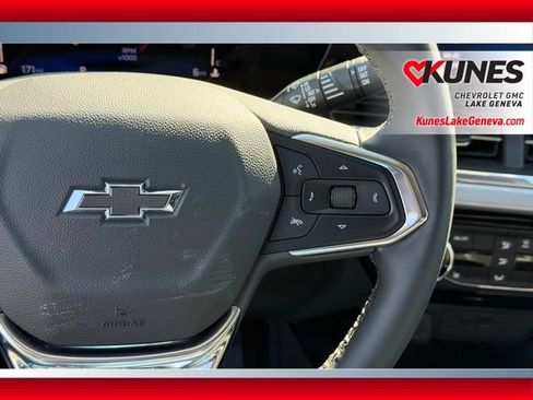New 2026 Chevrolet Trax LT w/ Driver Confidence Package FWD image 40