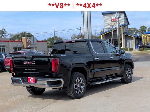 New 2026 GMC Sierra 1500 SLT image 9