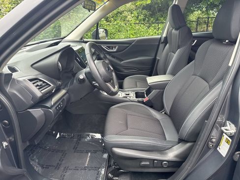 Used 2023 Subaru Forester Premium AWD/4WD image 13