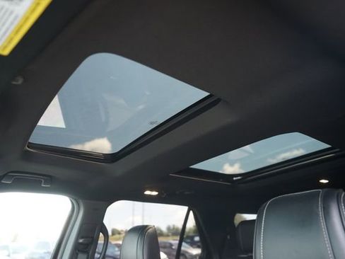 Certified 2019 Ford Explorer Platinum AWD/4WD image 11