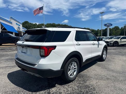 New 2026 Ford Explorer Active w/ Active Comfort Package RWD image 3