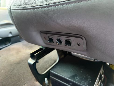 Used 2021 Chevrolet Express 3500 LT w/ LT Preferred Equipment Group image 36