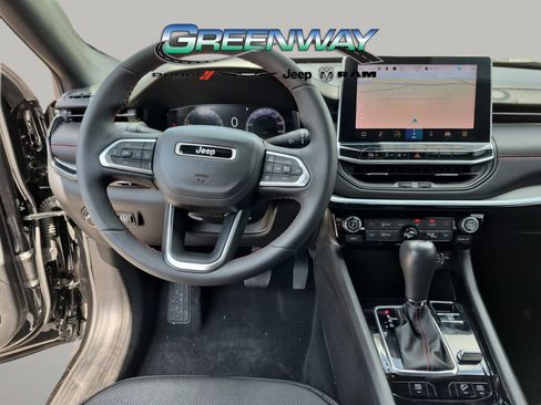 Used 2023 Jeep Compass Trailhawk w/ Trailhawk Elite Group AWD/4WD image 13