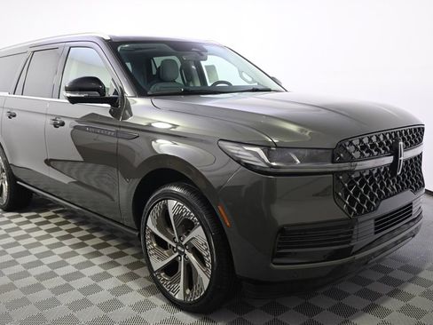 New 2026 Lincoln Navigator L Black Label image 8