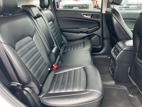 Used 2022 Ford Edge SEL w/ Convenience Package image 22