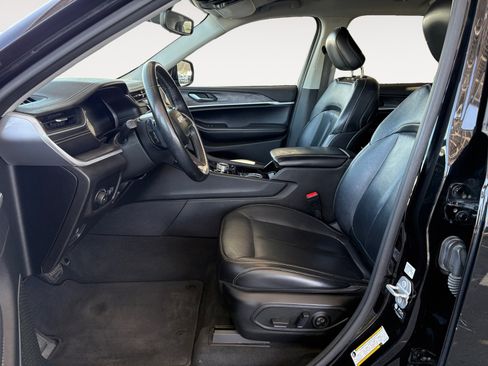 Used 2021 Jeep Grand Cherokee L Limited image 20