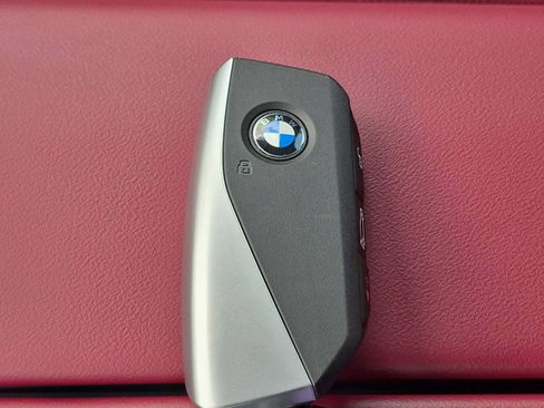 Used 2026 BMW i5 eDrive40 AWD/4WD image 36