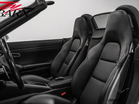 Used 2017 Porsche 718 Boxster S image 30