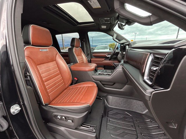Used 2025 GMC Sierra 3500 Denali Ultimate AWD/4WD image 37