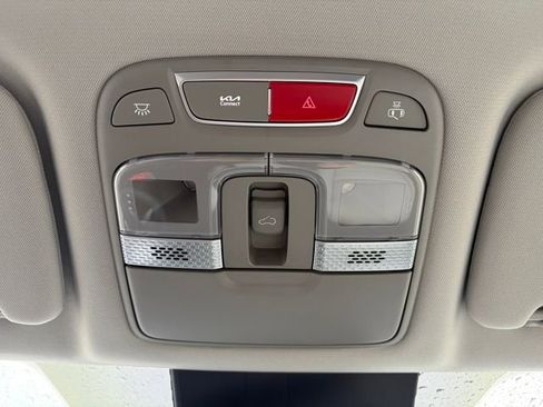 Certified 2025 Kia Telluride EX image 27