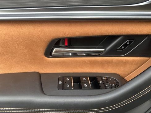 Used 2025 MAZDA CX-70 3.3 Turbo S w/ Premium Plus image 12