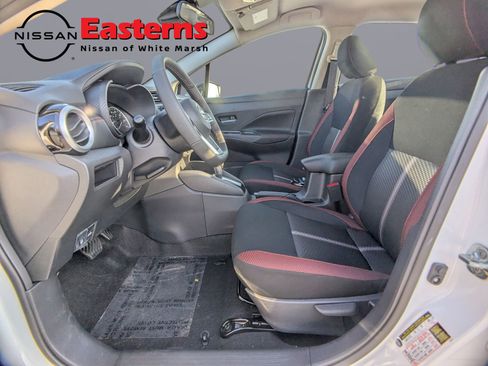 New 2025 Nissan Versa SR w/ Trunk Package image 15