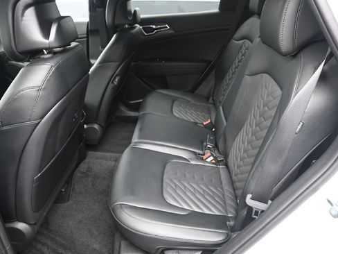 Certified 2026 Kia Sportage X-Line w/ X-Line Premium Package AWD/4WD image 30