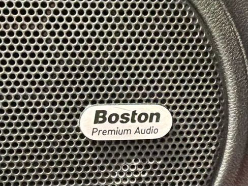 Used 2010 Chevrolet Camaro SS w/ RS Package image 15