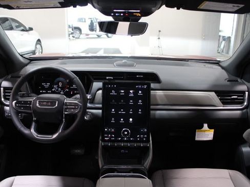 New 2026 GMC Terrain Elevation w/ Elevation Premium Package AWD/4WD image 3