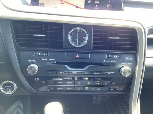 Used 2019 Lexus RX 450h AWD w/ Luxury Package image 40