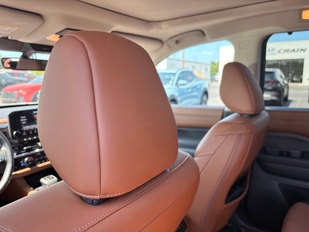 Used 2023 Nissan Pathfinder Platinum AWD/4WD image 29