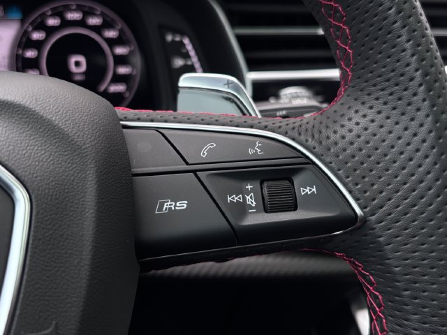 Used 2025 Audi RS Q8 performance AWD/4WD image 17