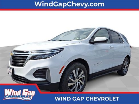 Used 2023 Chevrolet Equinox LT image 1
