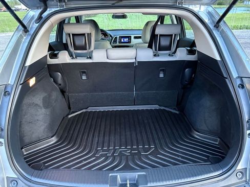 Used 2021 Honda HR-V LX image 13