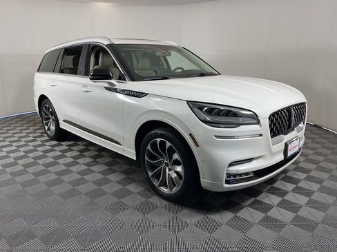Used 2021 Lincoln Aviator Grand Touring w/ Elements Package Plus image 6
