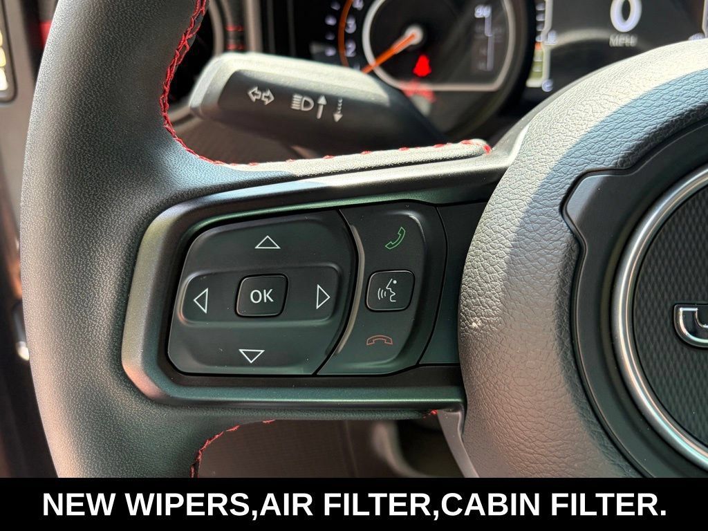 Used 2024 Jeep Wrangler Unlimited Rubicon AWD/4WD image 19