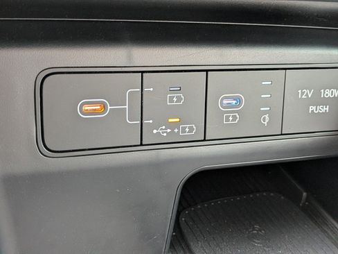 Used 2025 Hyundai Tucson SEL AWD/4WD image 23