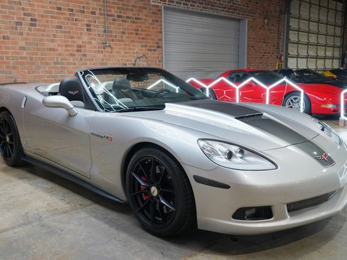 Used 2008 Chevrolet Corvette Convertible w/ Preferred Equipment Group RWD image 37