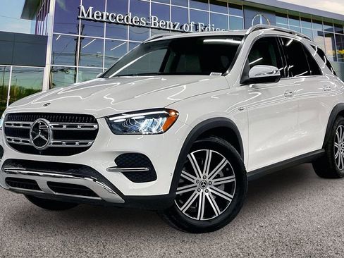 New 2025 Mercedes-Benz GLE 450e 4MATIC image 2