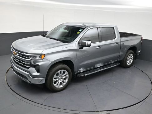 Used 2025 Chevrolet Silverado 1500 LTZ w/ Technology Package RWD image 13