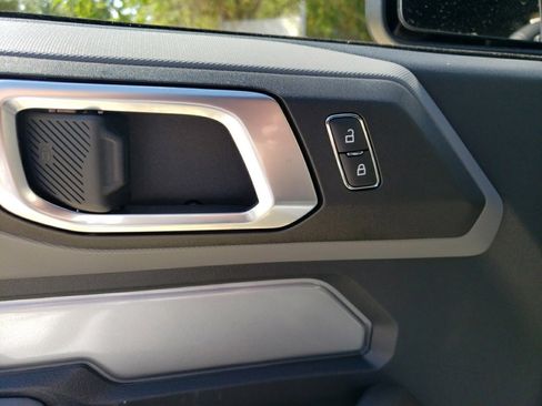 New 2023 Ford Bronco Black Diamond image 20