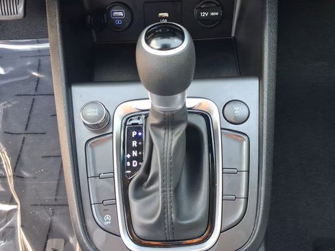 Used 2023 Hyundai Kona SEL AWD/4WD image 26