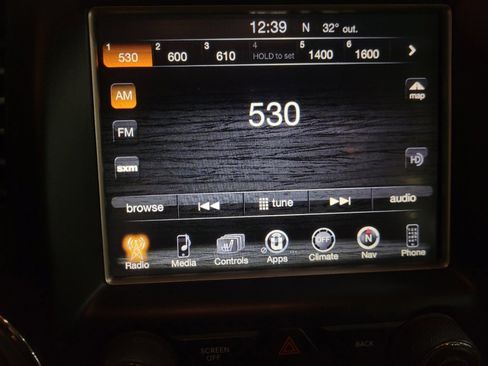 Used 2014 Jeep Grand Cherokee Limited AWD/4WD image 25