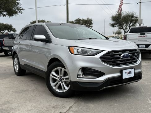 Used 2019 Ford Edge SEL w/ Equipment Group 201A image 2