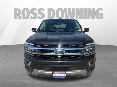 Used 2024 Ford Expedition Max Limited RWD image 2