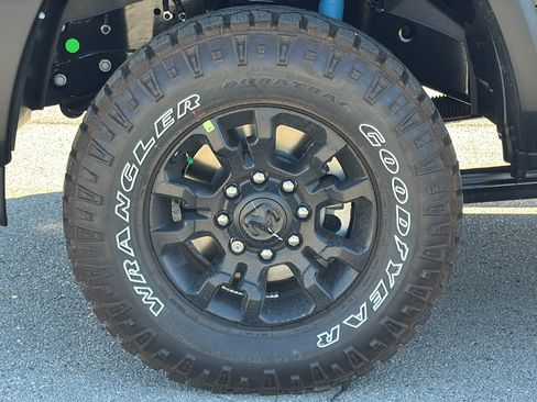 New 2026 RAM 2500 Tradesman AWD/4WD image 24
