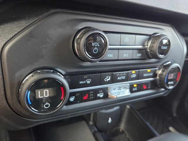 Used 2025 Ford Bronco Outer Banks AWD/4WD image 26