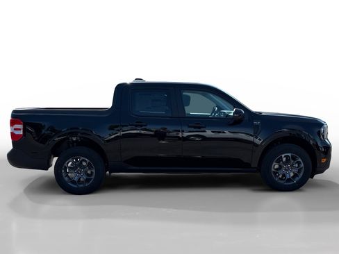 New 2025 Ford Maverick XLT w/ XLT Luxury Package image 6