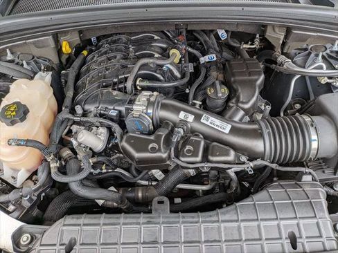 Used 2024 Jeep Grand Cherokee Limited AWD/4WD image 30