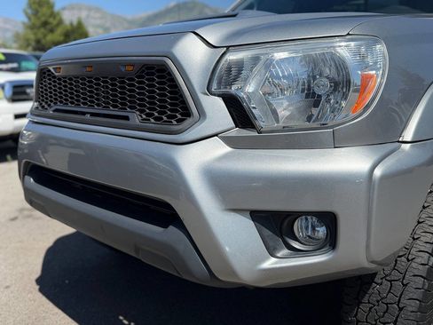 Used 2014 Toyota Tacoma 4x4 Regular Cab image 28
