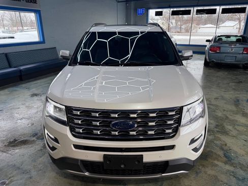 Used 2017 Ford Explorer Limited w/ Equipment Group 301A image 6