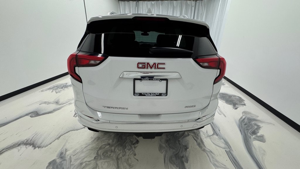 Used 2019 GMC Terrain Denali w/ Driver Alert Package II AWD/4WD image 7