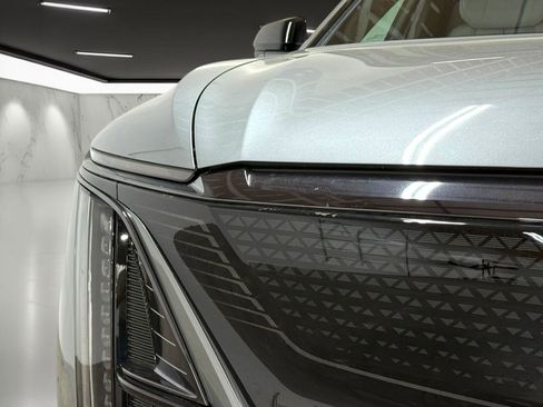 New 2026 Cadillac Lyriq Sport AWD/4WD image 10