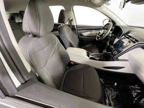 Used 2023 Hyundai Tucson SE image 25