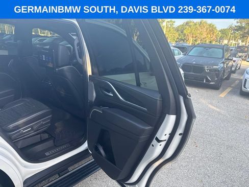 Used 2022 Cadillac Escalade Sport Platinum AWD/4WD image 27