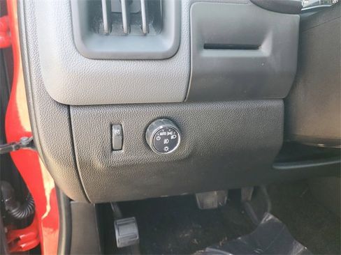 Used 2017 Chevrolet Colorado Z71 image 13