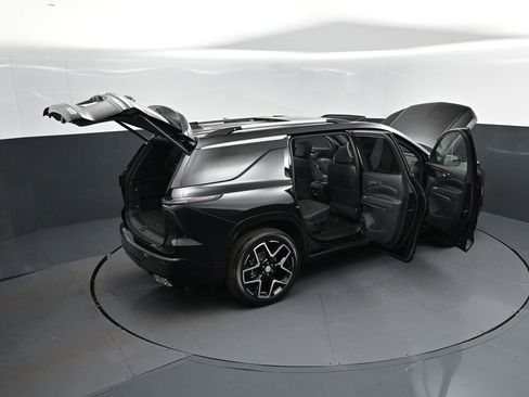 New 2026 Chevrolet Traverse High Country FWD image 49